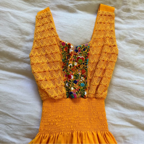 BRAND NEW Mommy and Me Traditional Floral Embroidered Mexican Fiesta Dresses - Picture 4 of 6